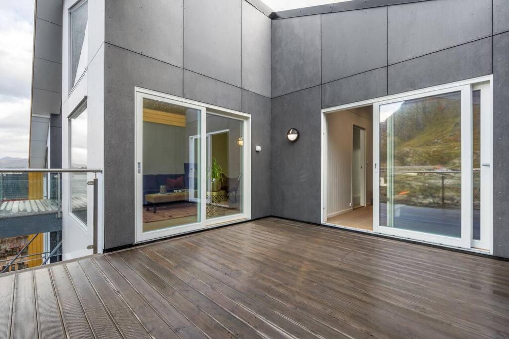 Gjermundsoya Brygge Apartment Ballstad Exterior photo